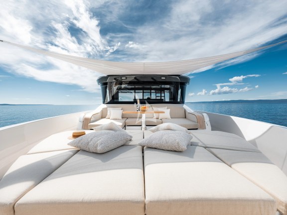 Image of KIMANI yacht #33