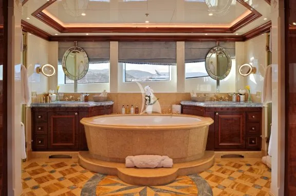 Master suite bathroom
