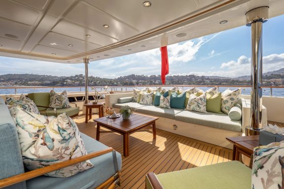 Main deck aft