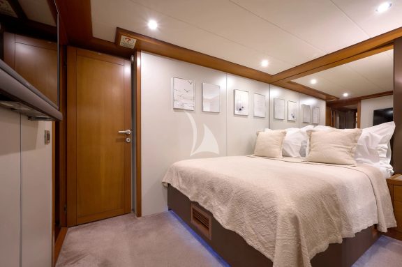 San Limi Double Cabin