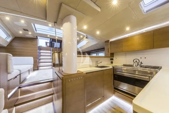 Image of JIKAN yacht #71