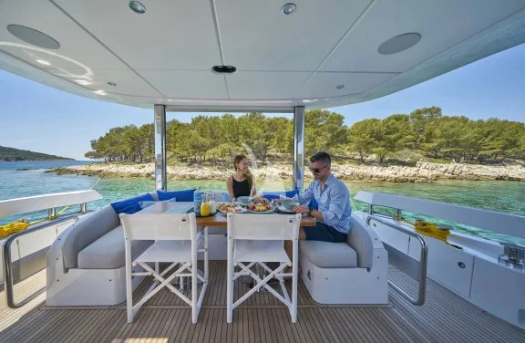 Image of VIVA yacht #7