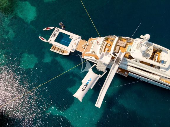 Image of MIRAGE IV yacht #8