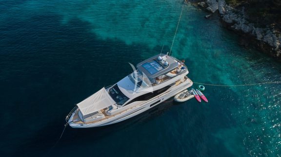 Image of VIVA yacht #4