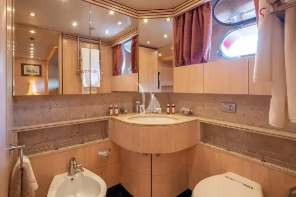 Master WC