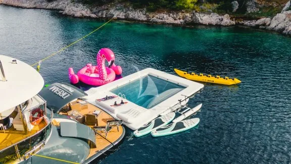 DREAM water toys