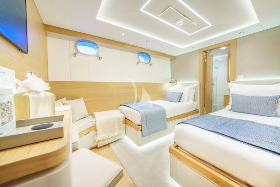 Twin Cabin