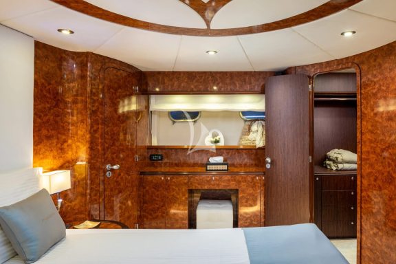 Image of LADY LONA yacht #23