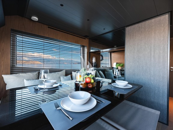 Image of KIMANI yacht #44