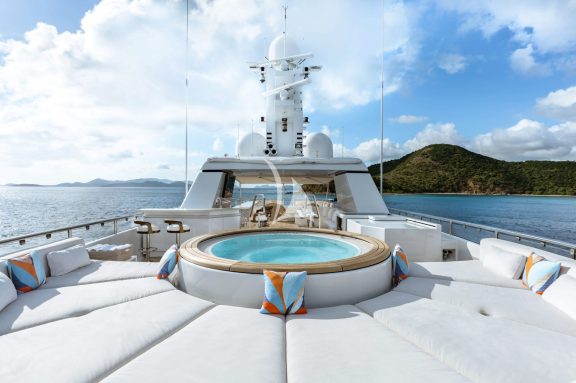 Image of BELLA yacht #35