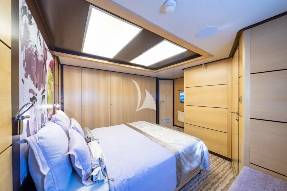Image of NAVILUX yacht #31
