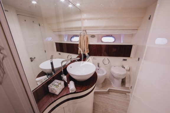 Image of LADY LONA yacht #3