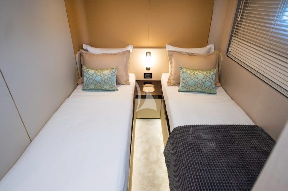 PREWI twin cabin view
