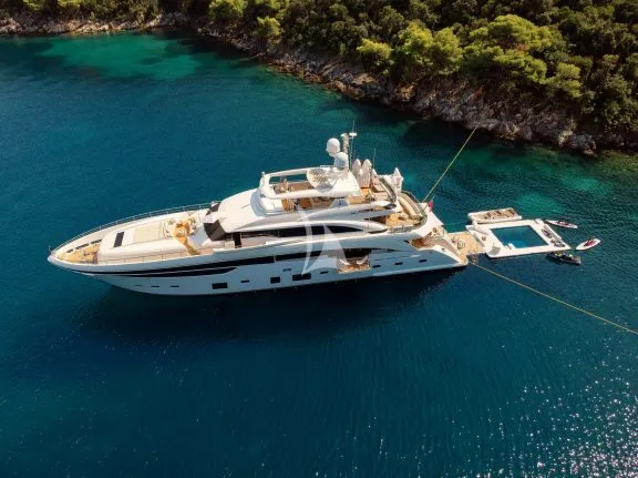 Image of MIRAGE IV yacht #6