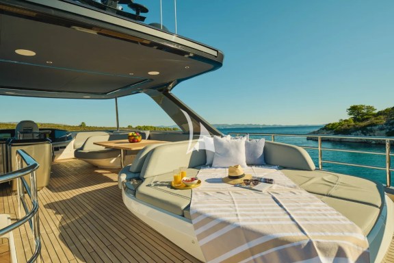 Image of ELIZABETH yacht #31