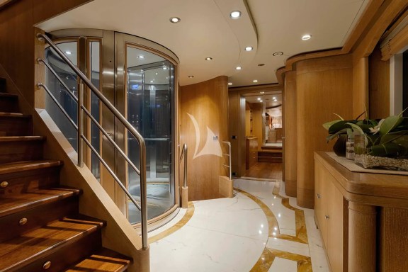 Corridor & Elevator