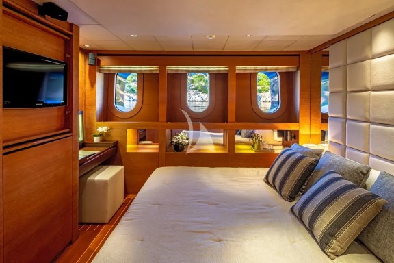 Double Cabin I