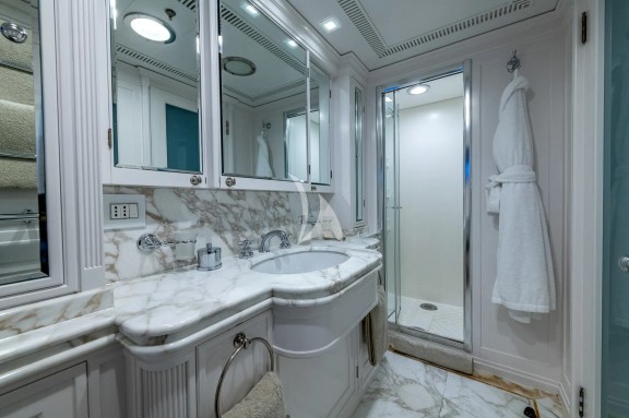VIP cabin en suite bathroom