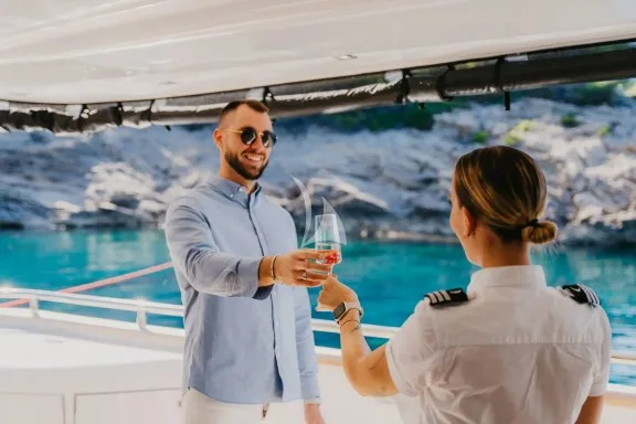 Image of Cynthia yacht #23