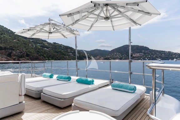 Image of NELA yacht #37