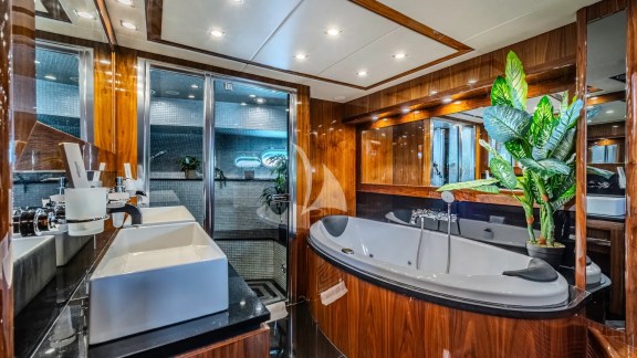 Arago Master Bathroom