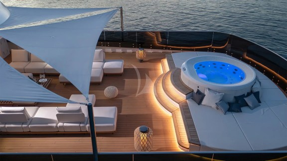 Image of BLACK SWAN yacht #49