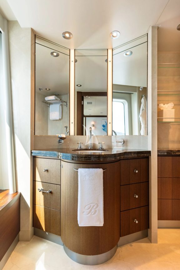 Image of BELLA yacht #17