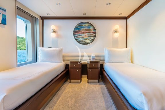 Image of BELLA yacht #19