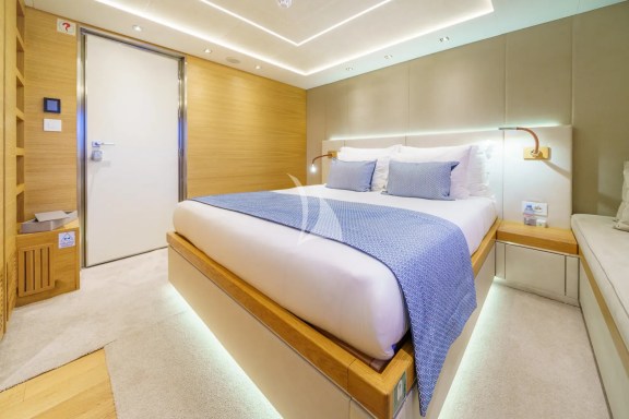 Double Cabin