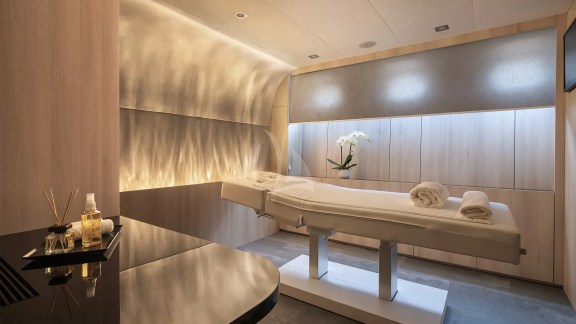 Image of BLACK SWAN yacht #12