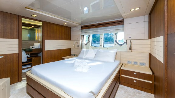 Image of MORNING STAR yacht #32