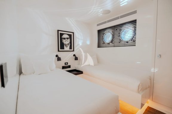 Carmen's Twin Cabin
