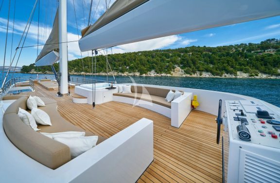 Sundeck