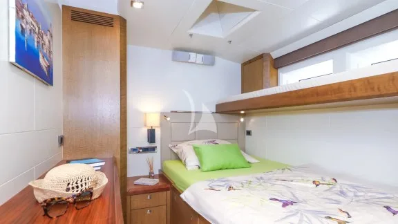 Twin cabin