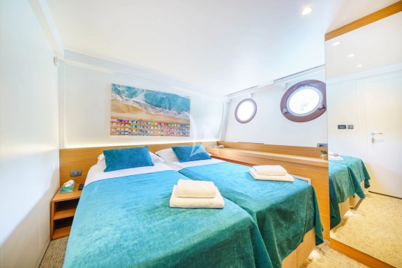 Image of GREEN RAY yacht #19