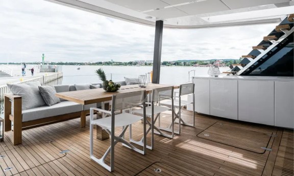 Aft deck