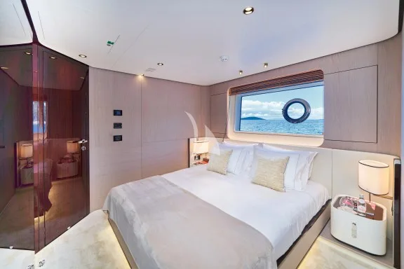 VIP guest cabin