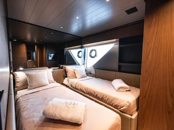 Twin cabin