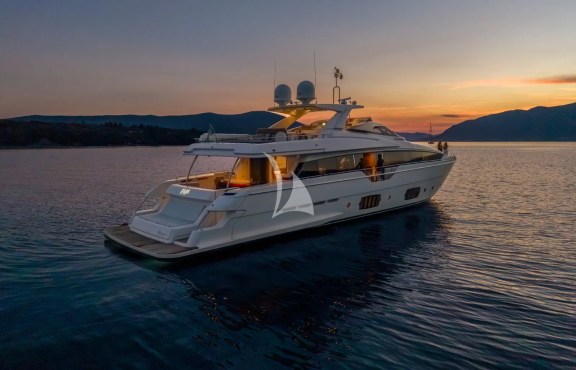 Image of IVA yacht #5