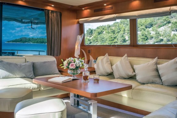 Image of JANTAR yacht #15