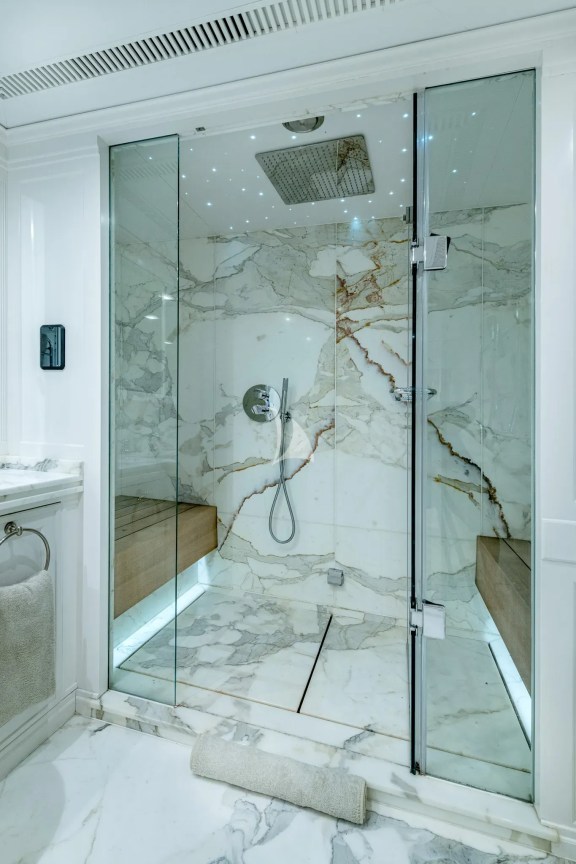 Master cabin en suite bathroom