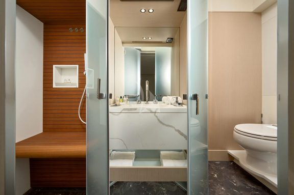 M-Y Aglaya Master Bathroom
