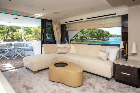 PREWI salon outdoor view