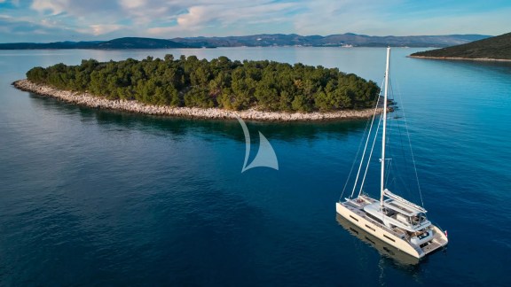 Image of AMADA MIA yacht #6