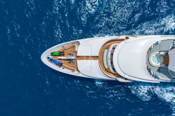 Bow aerial view