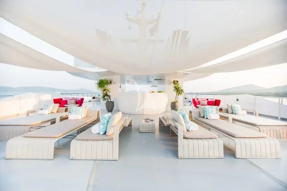Sun deck