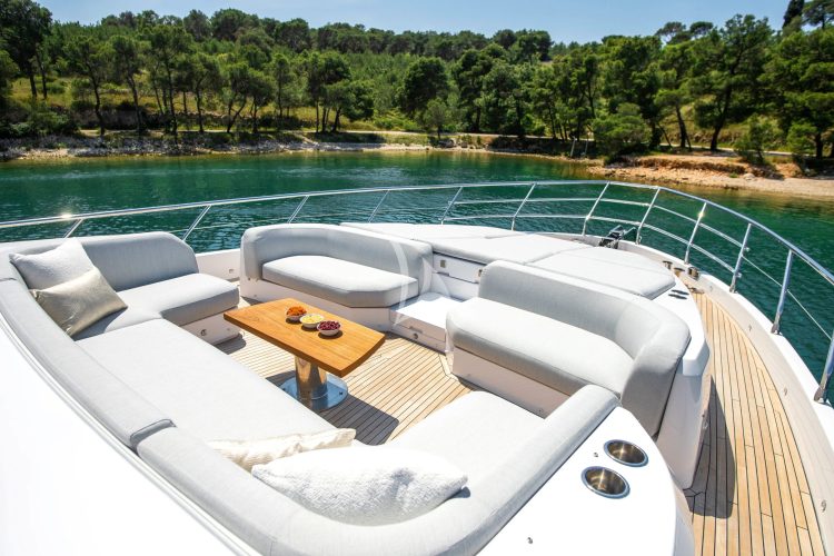 PREWI sundeck lounge area