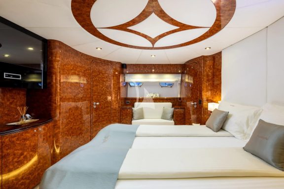 Image of LADY LONA yacht #25