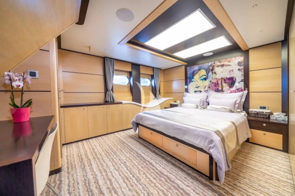 Image of NAVILUX yacht #36