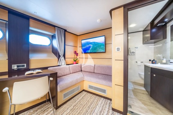 Image of NAVILUX yacht #25